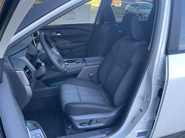 new 2026 Nissan Rogue car, priced at $33,176