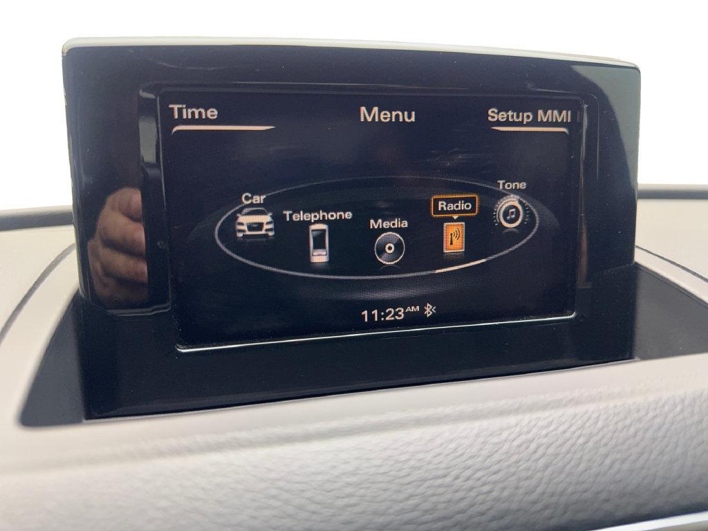 Audi Q3 view 66