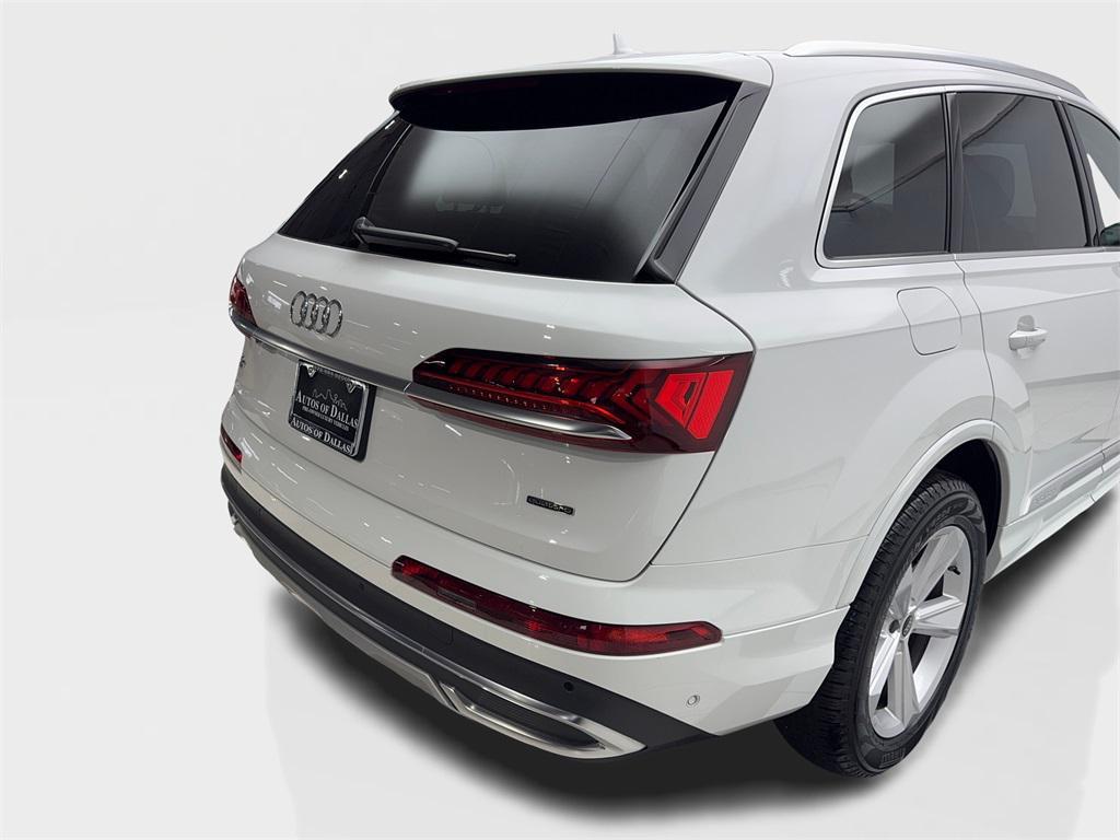 used 2024 Audi Q7 car, priced at $35,981