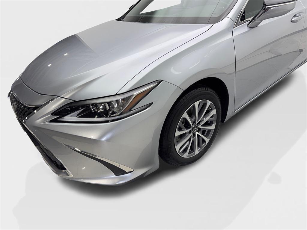 used 2024 Lexus ES 350 car, priced at $37,160