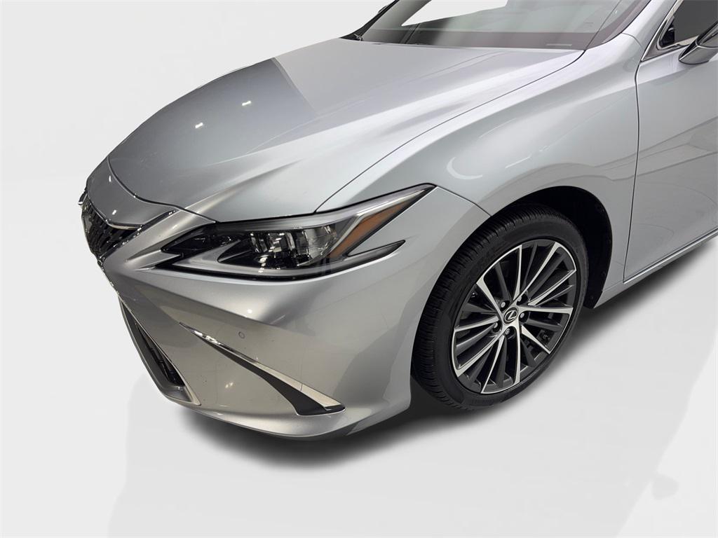 used 2023 Lexus ES 350 car, priced at $32,980