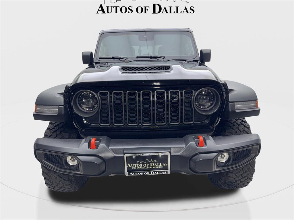 used 2025 Jeep Gladiator car, priced at $47,352