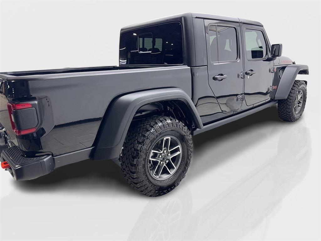 used 2025 Jeep Gladiator car, priced at $47,352