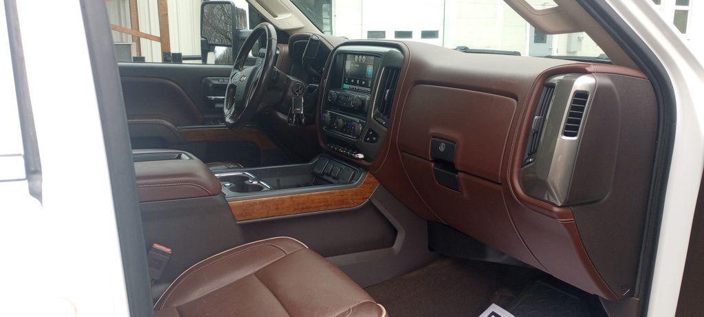 used 2015 Chevrolet Silverado 2500 car, priced at $42,067