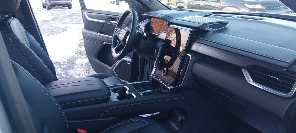 used 2024 GMC Acadia car, priced at $37,964