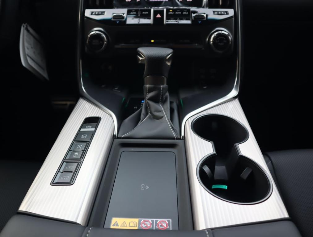 Lexus LX view 42