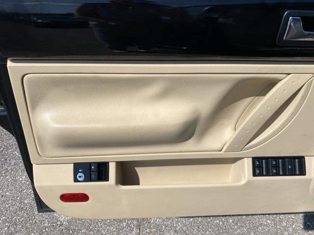 used 2009 Volkswagen New Beetle car, priced at $6,489