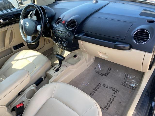 used 2009 Volkswagen New Beetle car, priced at $6,489