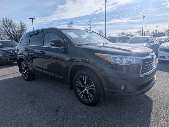 used 2016 Toyota Highlander car, priced at $15,299