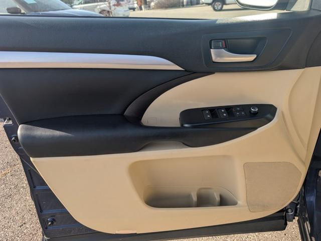 used 2016 Toyota Highlander car, priced at $15,299