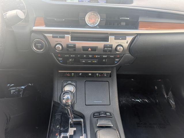 used 2013 Lexus ES 300h car, priced at $13,899