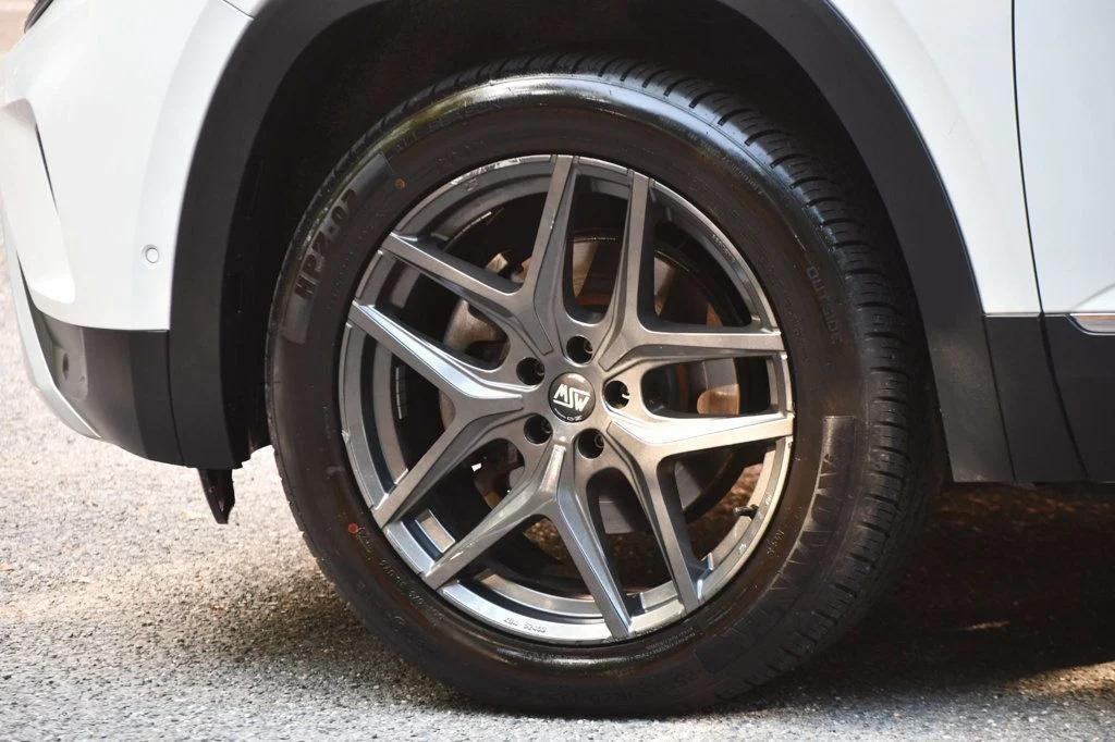 used 2021 Volkswagen Atlas car, priced at $22,795