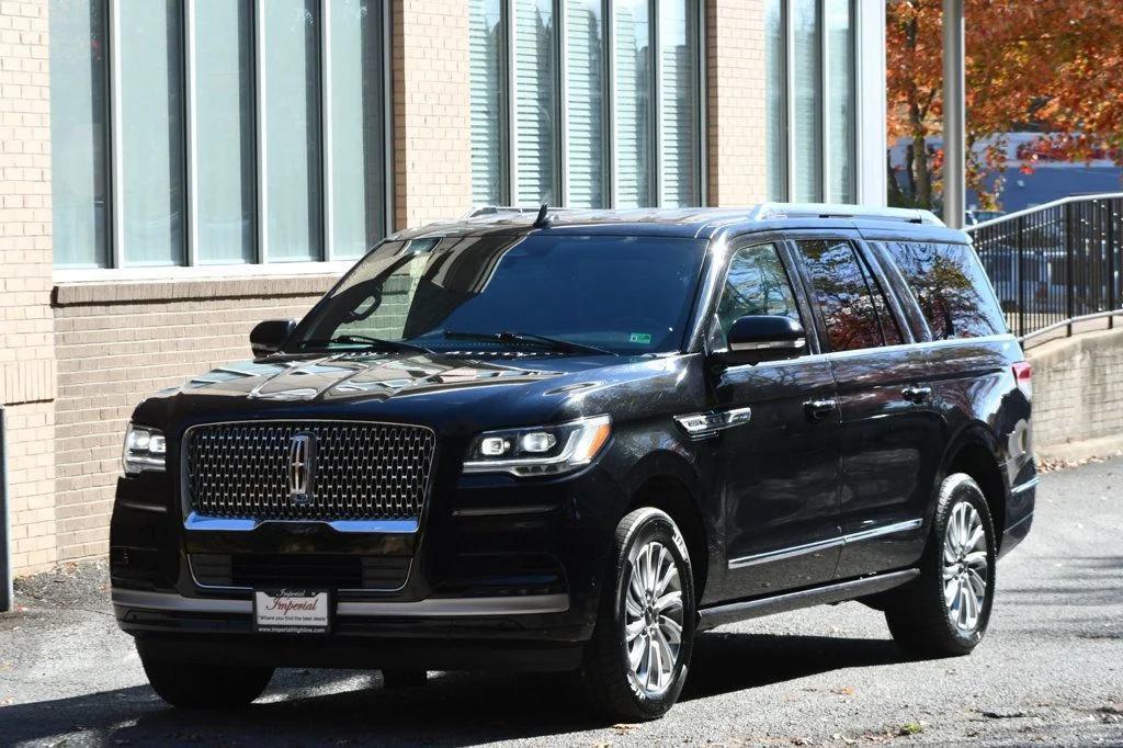 used 2022 Lincoln Navigator car, priced at $38,995