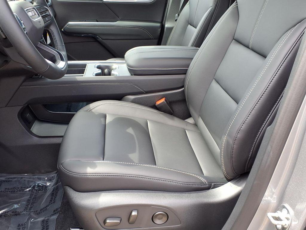 new 2026 GMC Acadia car, priced at $47,473