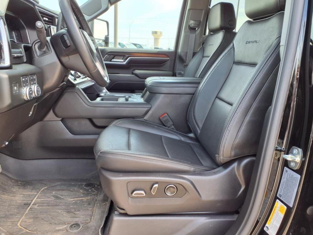 used 2024 GMC Sierra 2500 car, priced at $75,995