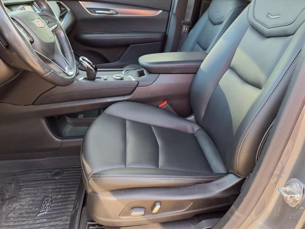 used 2021 Cadillac XT6 car, priced at $24,995