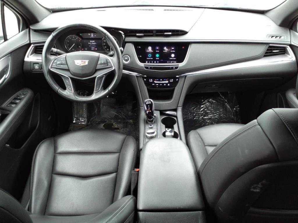 used 2022 Cadillac XT5 car, priced at $39,988
