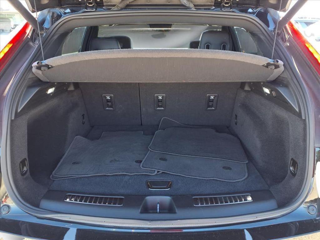 used 2022 Cadillac XT4 car, priced at $26,995