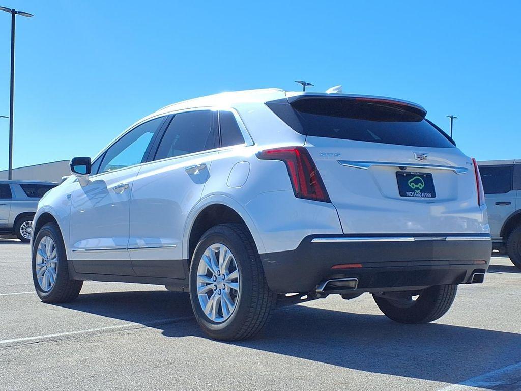 used 2021 Cadillac XT5 car, priced at $22,858