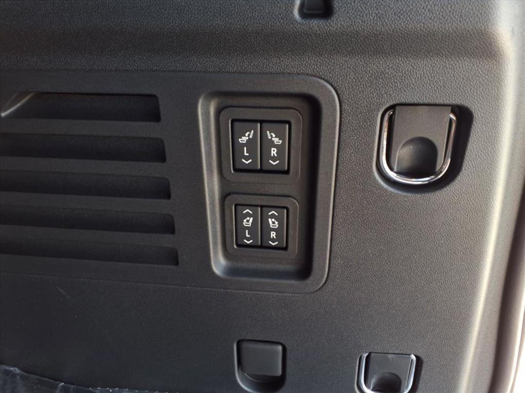 new 2026 Buick Enclave car, priced at $45,185