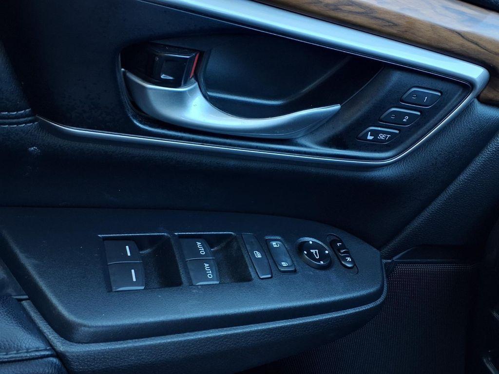 used 2020 Honda CR-V car, priced at $24,995