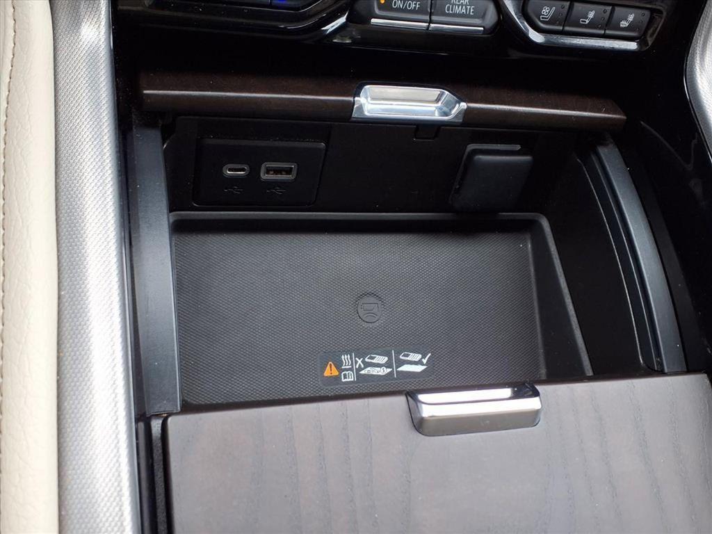 used 2022 GMC Yukon XL car, priced at $57,995