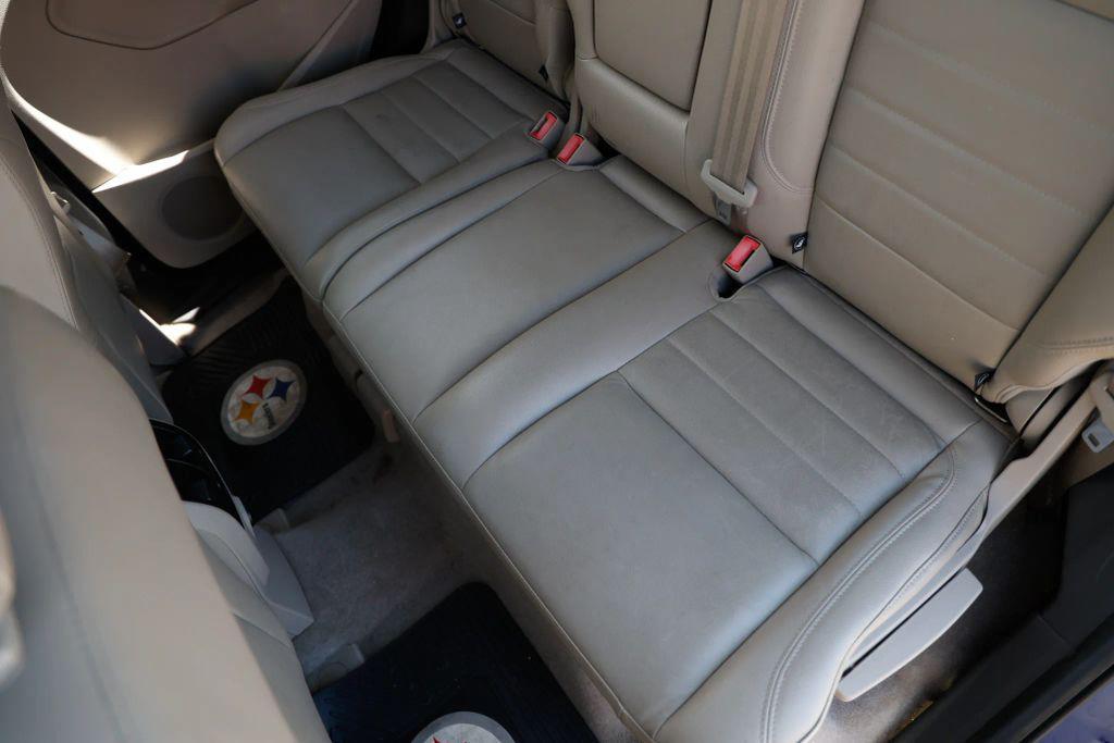 used 2013 Ford Escape car, priced at $3,900