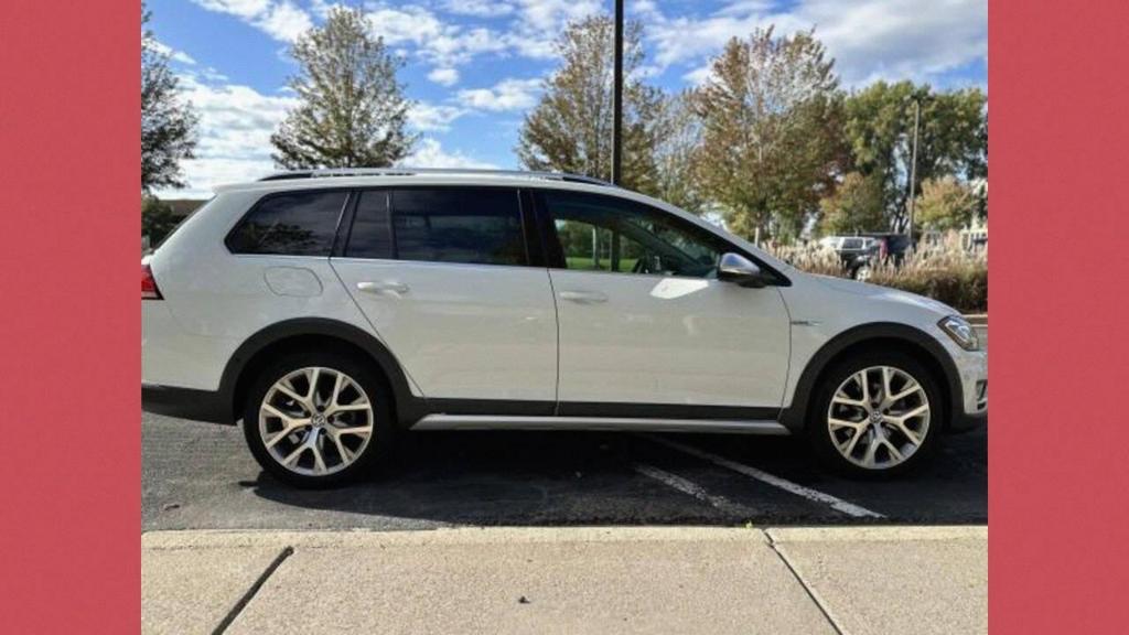 used 2019 Volkswagen Golf Alltrack car, priced at $17,500