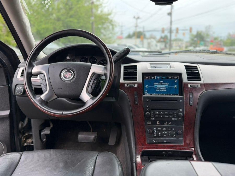 used 2007 Cadillac Escalade car, priced at $6,500
