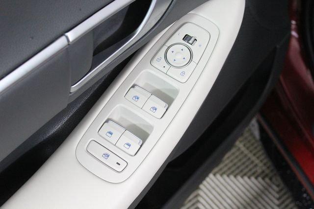 used 2025 Hyundai Sonata car, priced at $22,677