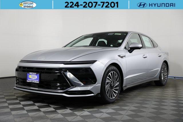 used 2025 Hyundai Sonata Hybrid car, priced at $32,990