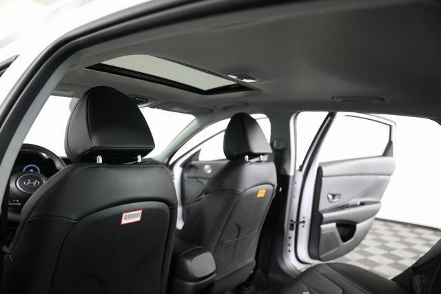 new 2025 Hyundai ELANTRA HEV car, priced at $29,052