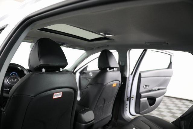new 2025 Hyundai ELANTRA HEV car, priced at $27,552