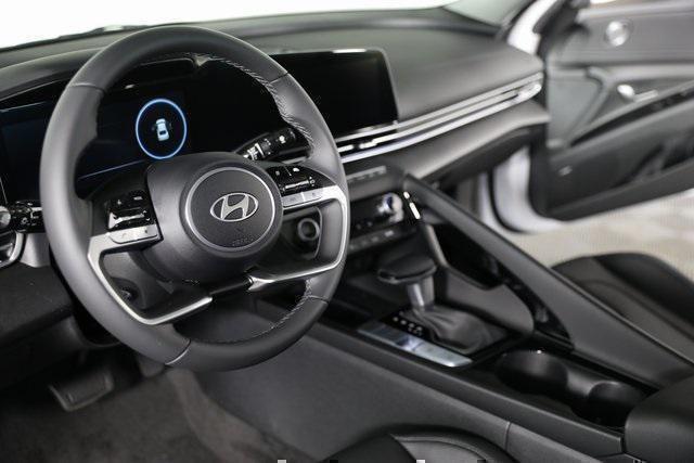 new 2025 Hyundai ELANTRA HEV car, priced at $27,552