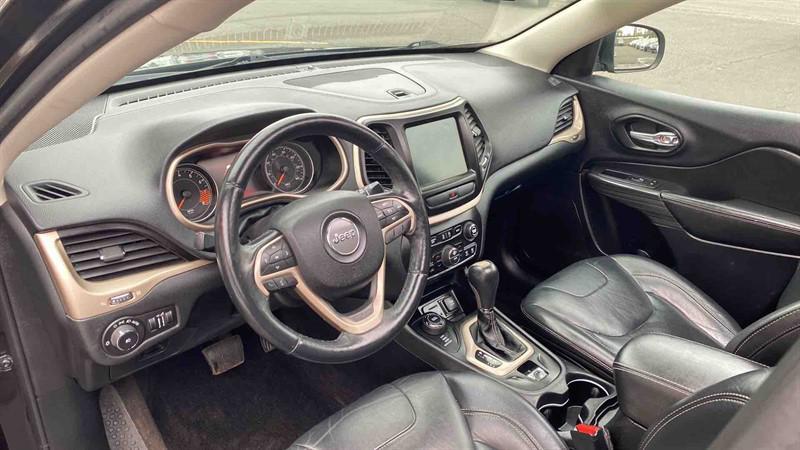 used 2015 Jeep Cherokee car, priced at $10,995