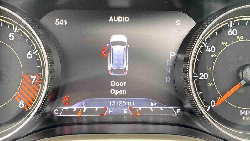 used 2015 Jeep Cherokee car, priced at $10,995