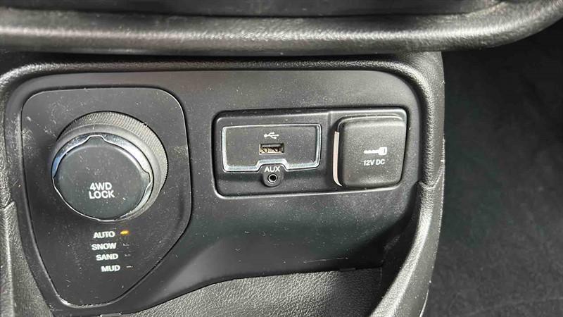 used 2015 Jeep Renegade car, priced at $10,995