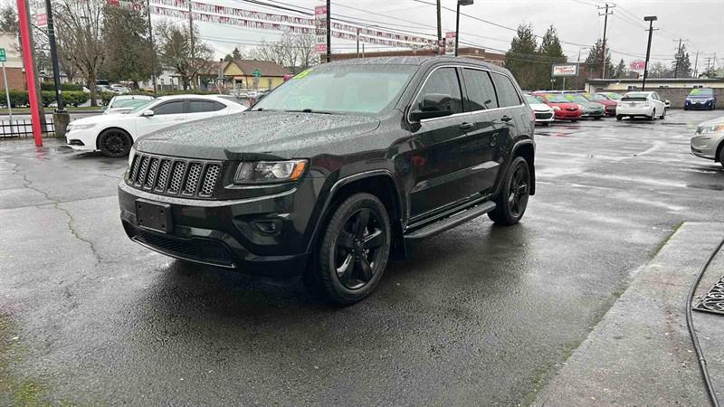 used 2015 Jeep Grand Cherokee car, priced at $15,995