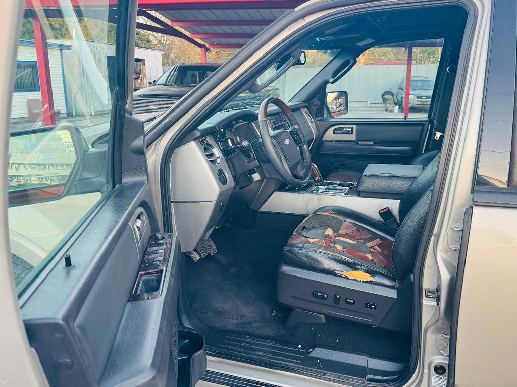 used 2007 Ford Expedition EL car, priced at $5,722