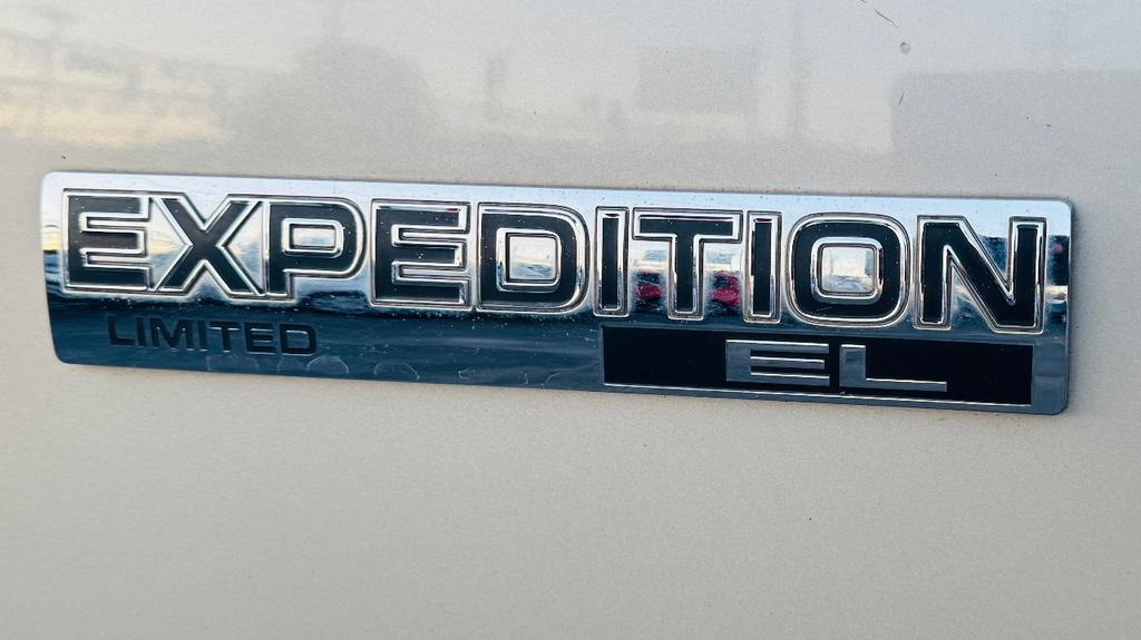 used 2007 Ford Expedition EL car, priced at $5,722