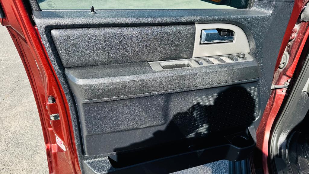 used 2015 Ford Expedition car, priced at $9,573