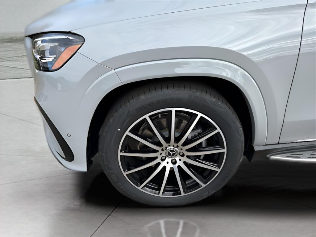 new 2026 Mercedes-Benz GLS 580 car, priced at $124,995