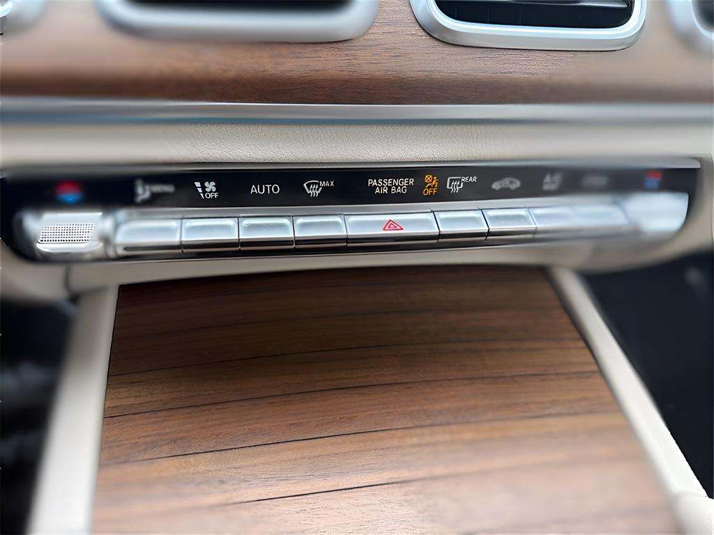 used 2023 Mercedes-Benz GLE 350 car, priced at $53,900