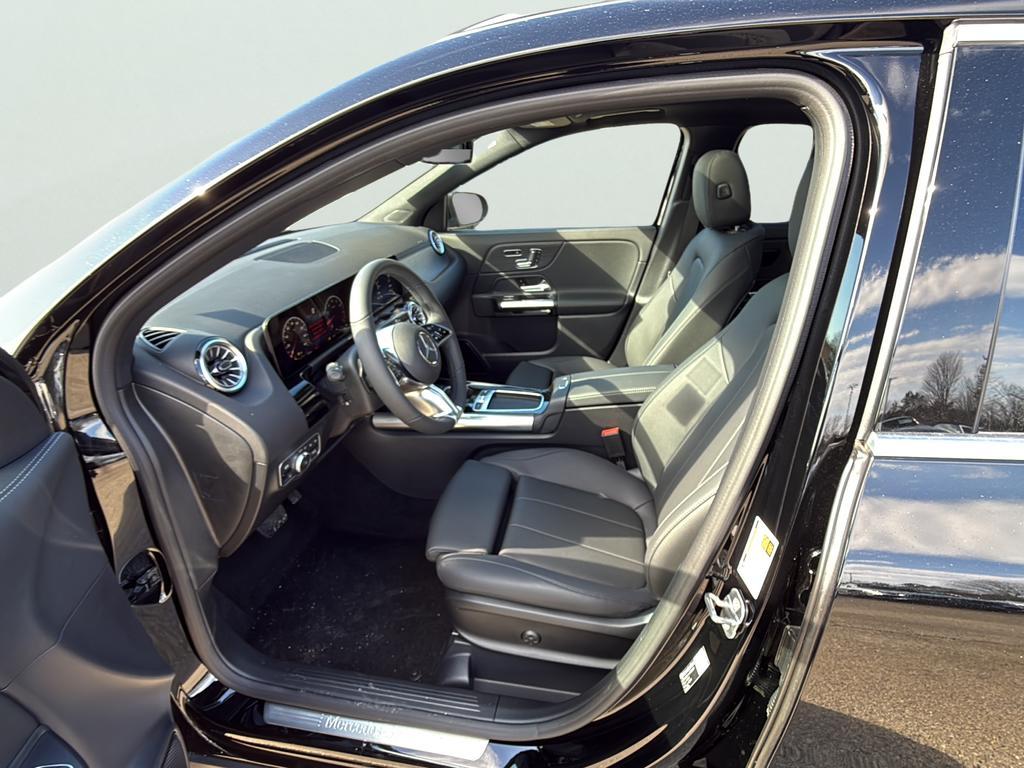 new 2026 Mercedes-Benz GLA 250 car, priced at $49,330