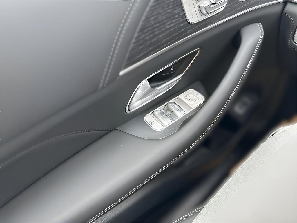 new 2025 Mercedes-Benz AMG GLE 63 car, priced at $139,405