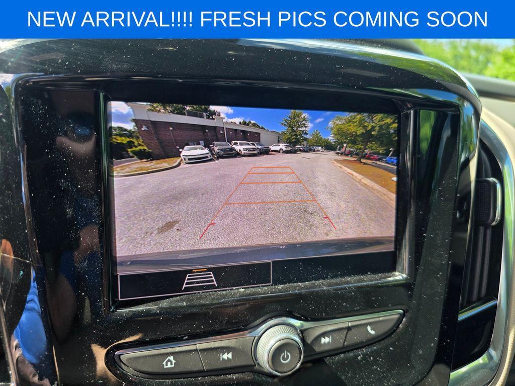 used 2023 Chevrolet Traverse car, priced at $27,950
