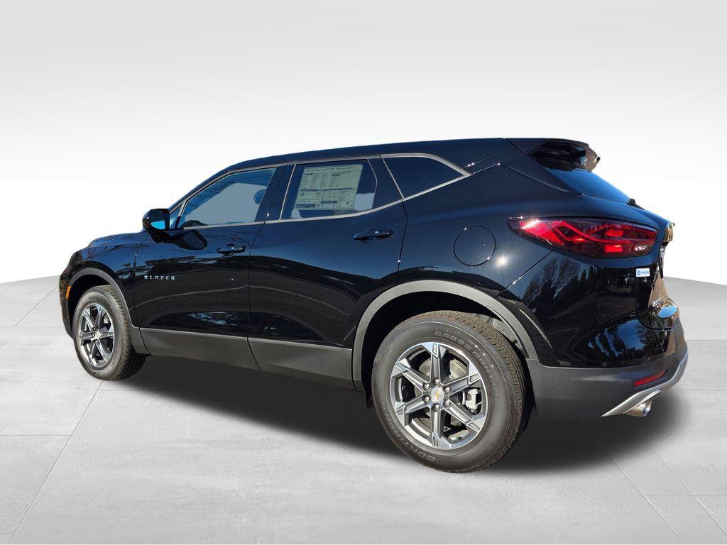 new 2025 Chevrolet Blazer car, priced at $36,362