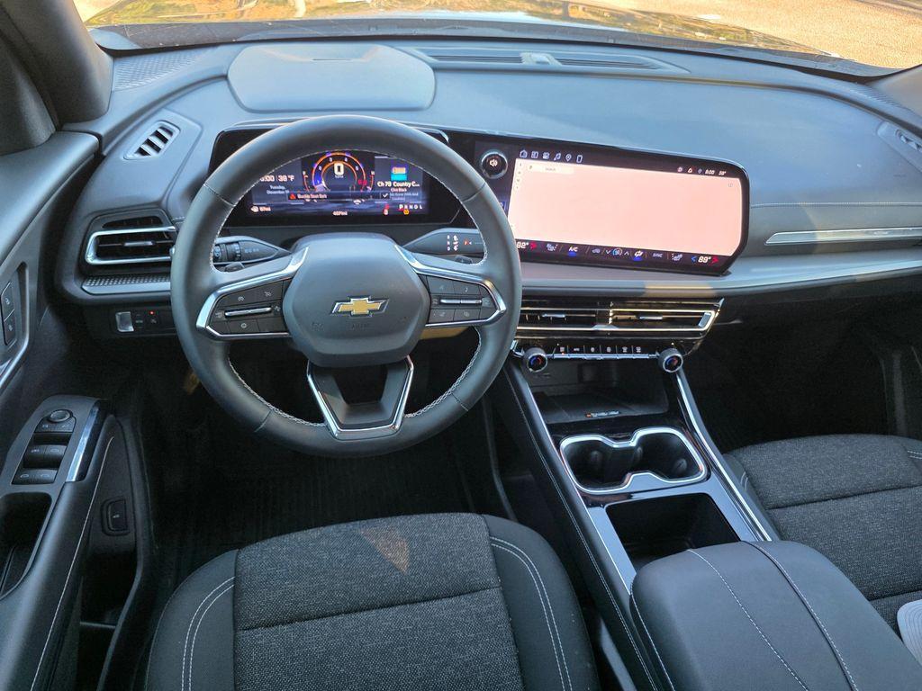 new 2026 Chevrolet Traverse car, priced at $40,645