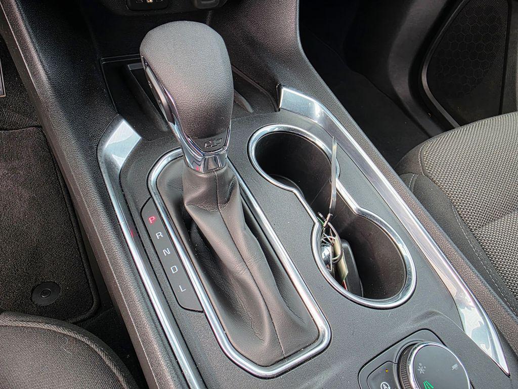 used 2023 Chevrolet Traverse car, priced at $26,068