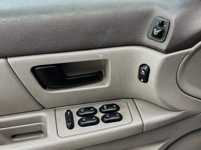 used 2007 Ford Taurus car, priced at $6,597